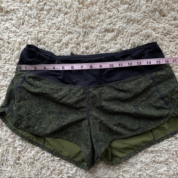 Lululemon Speed Up Short *2.5" Size 8 Green / Black 6690 - Picture 6 of 11